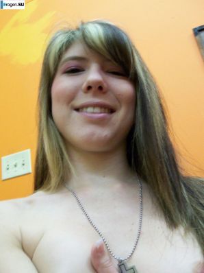 young selfie strip. Thumb 7