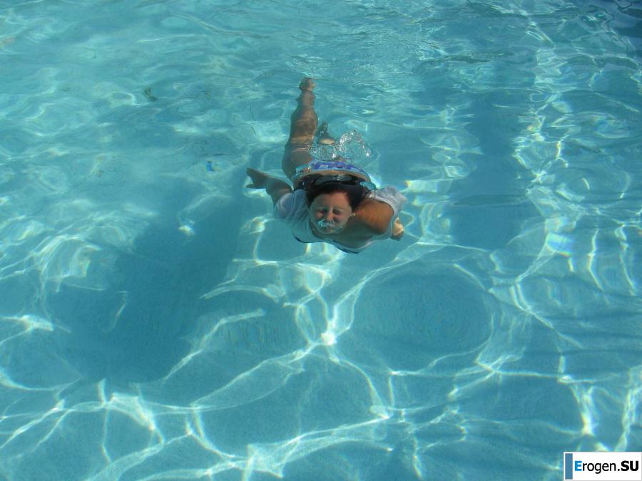 сиськи на пляже. Фото 23