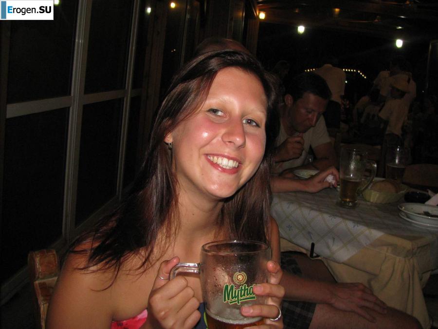 сиськи на пляже. Фото 9