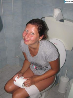 сиськи на пляже. Эскиз 17