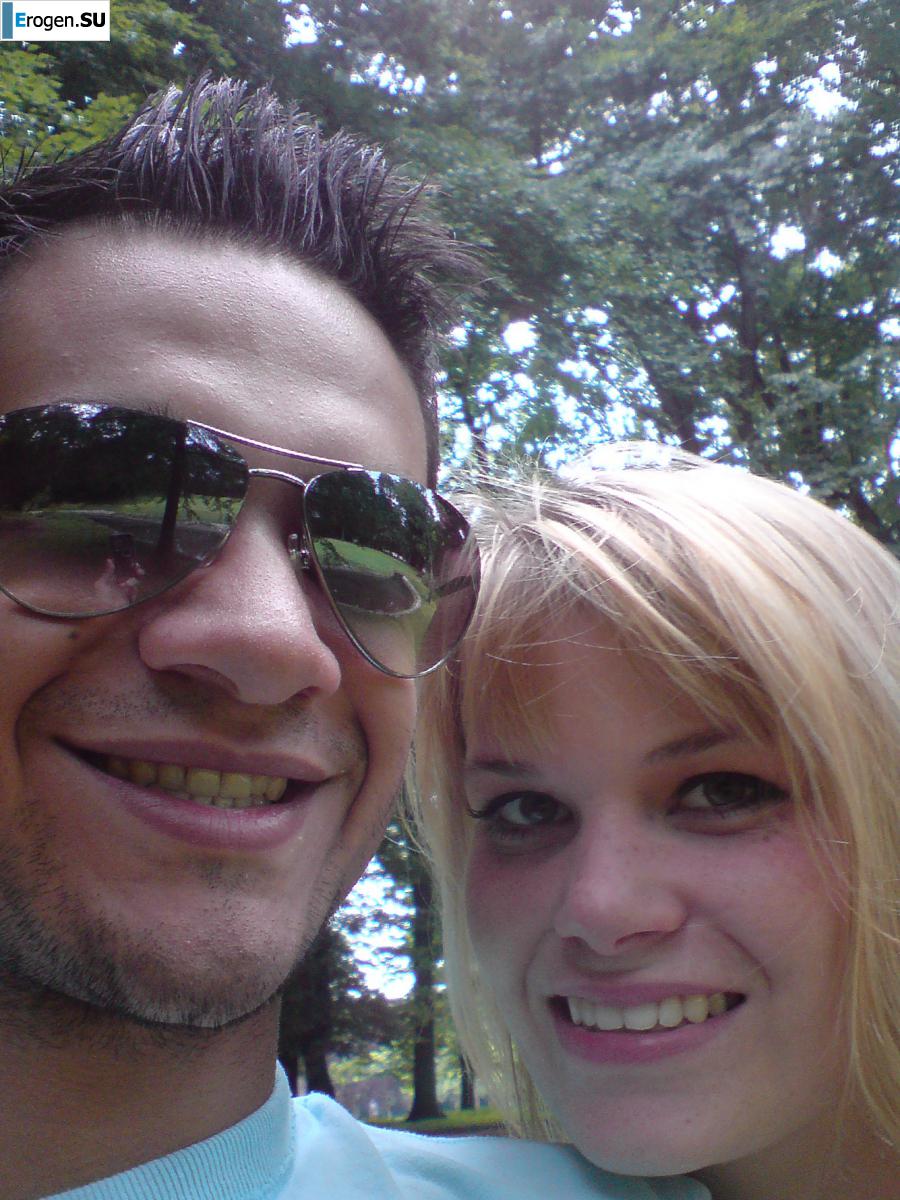 girl and guy with the euro round. Photo 37