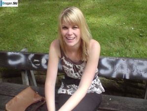 girl and guy with the euro round. Thumb 39