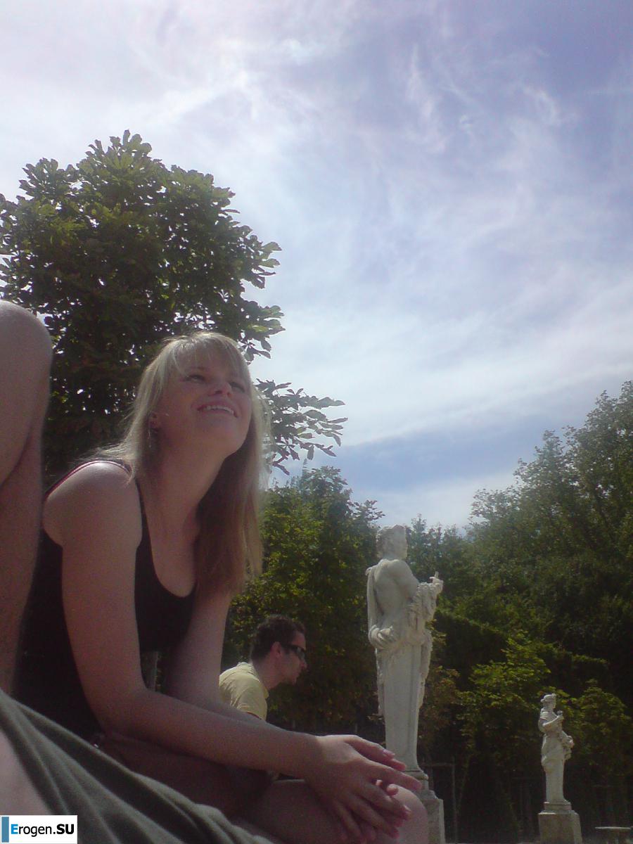 girl and guy with the euro round. Part 2. Photo 28