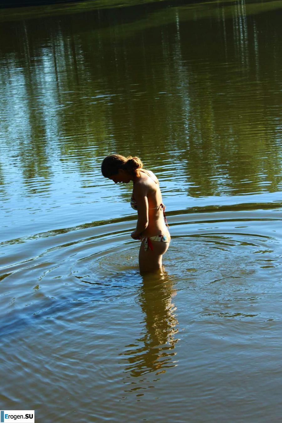 голые девушки на озере. Часть 7. Фото 15