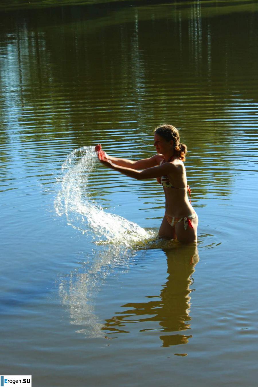 голые девушки на озере. Часть 7. Фото 16