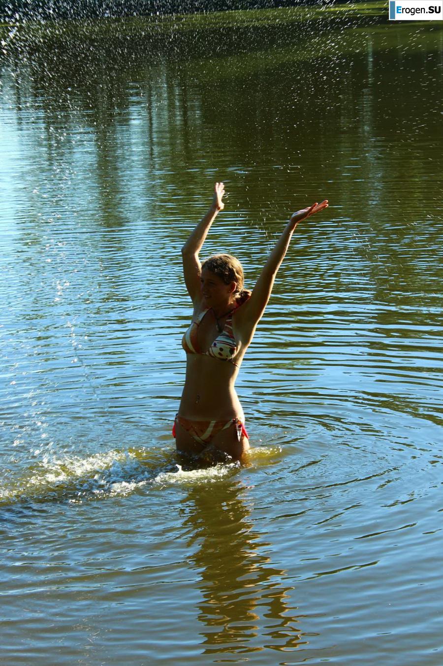 голые девушки на озере. Часть 7. Фото 31
