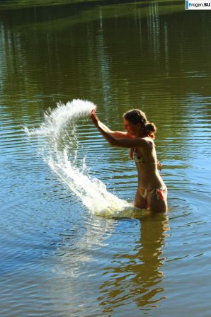 голые девушки на озере. Часть 7. Эскиз 18