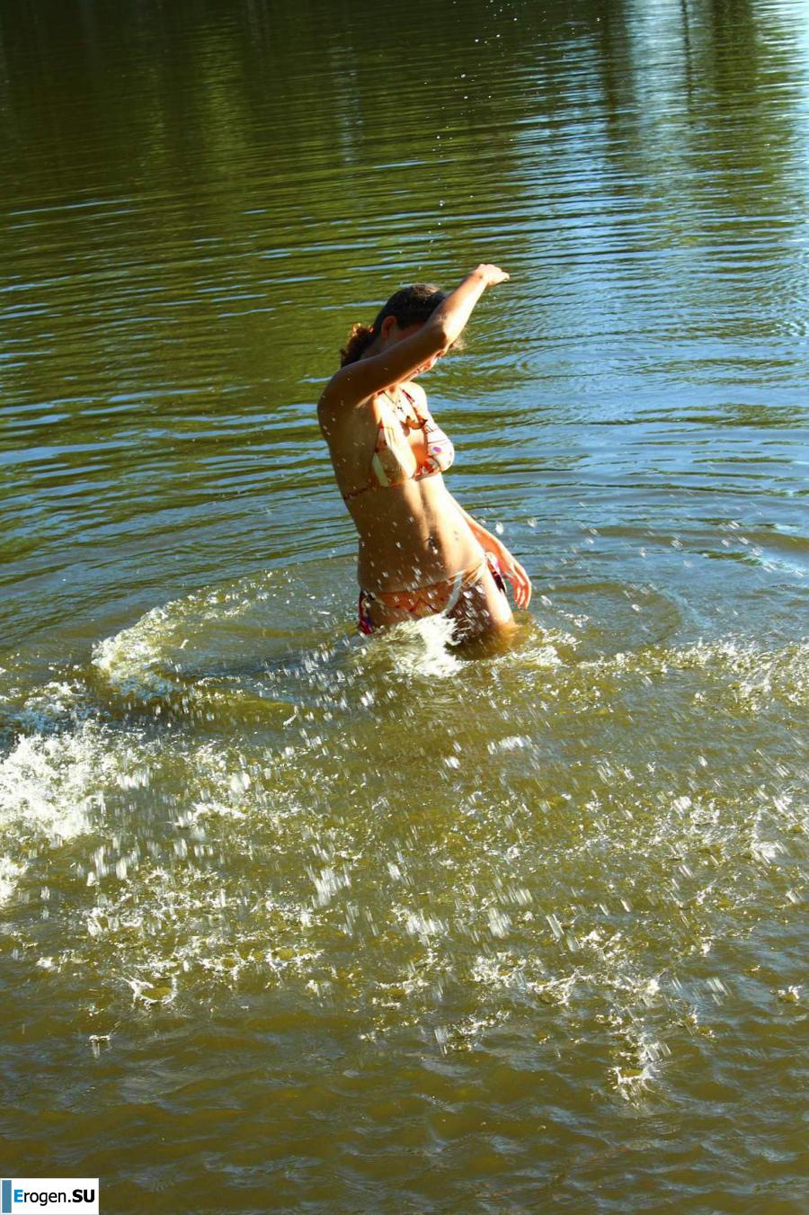 голые девушки на озере. Часть 8. Фото 9