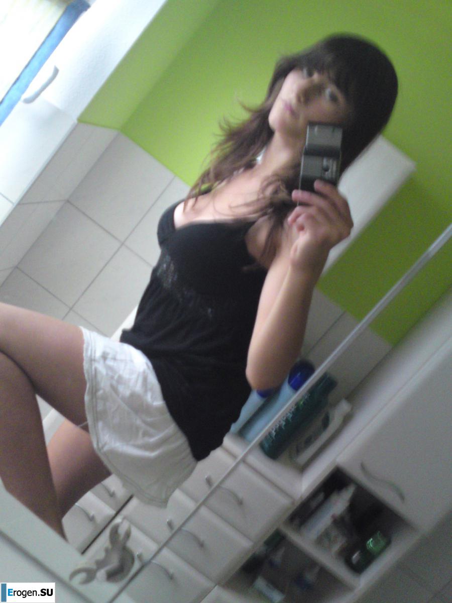 studio in the bathroom. Photo 12