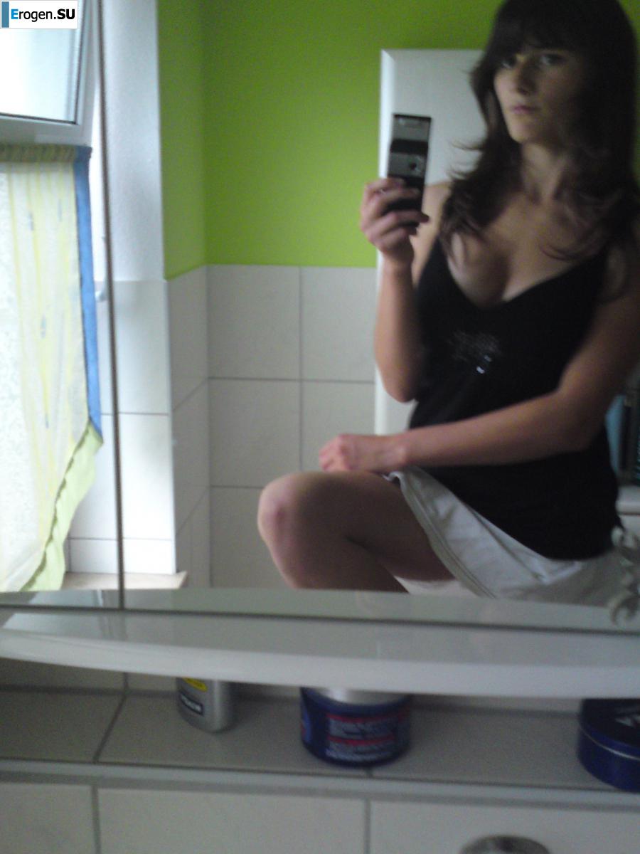 studio in the bathroom. Photo 15