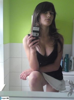 studio in the bathroom. Thumb 10