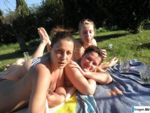 массовый дачный отдых. Эскиз 5