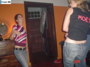 пошлая вечеринка. Эскиз 33