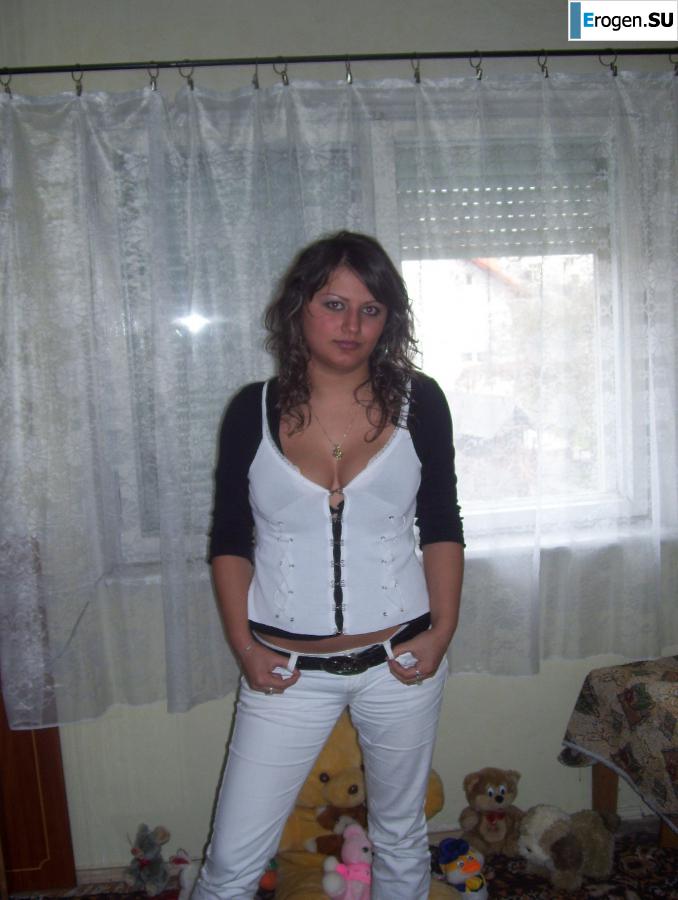 lush lascivious girl. Photo 23