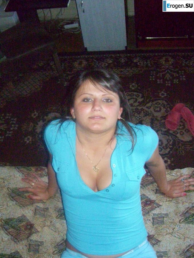 lush lascivious girl. Photo 8