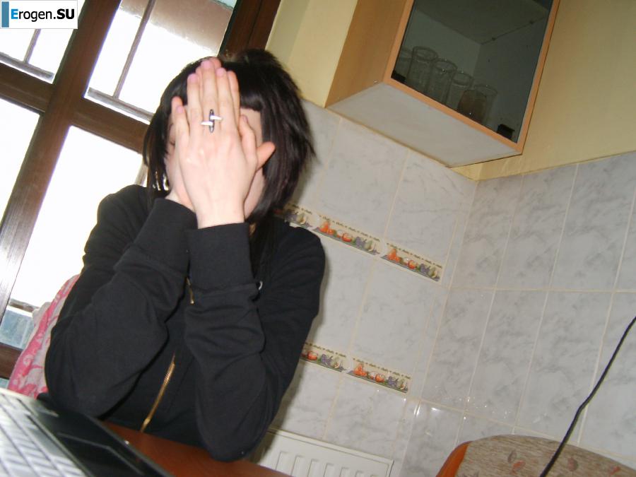 slightly gothic couple. Photo 36