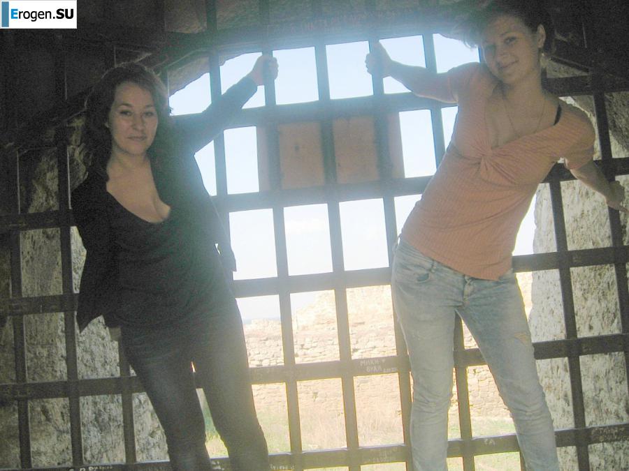 boy with two friends. Photo 16