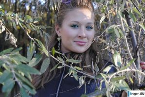 boy with two friends. Thumb 24