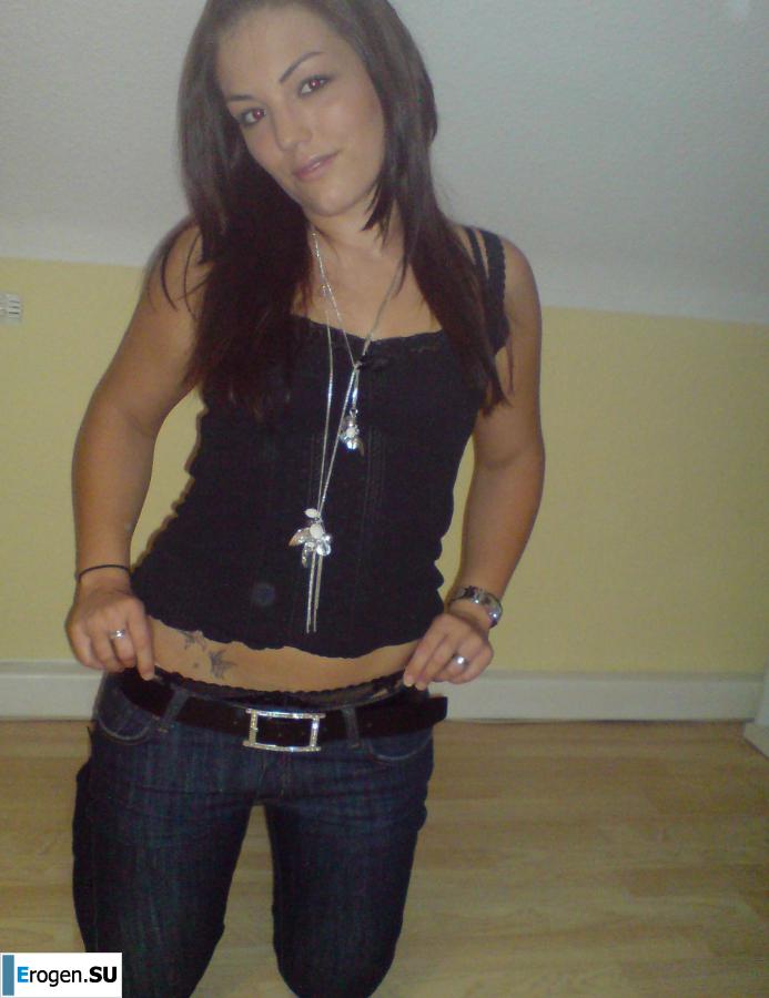 mischievous girl craves sex. Photo 4