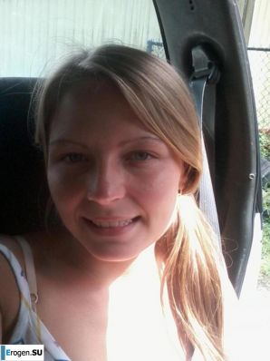 молодая миниатюрная девчушка с лысым папиком. Эскиз 19