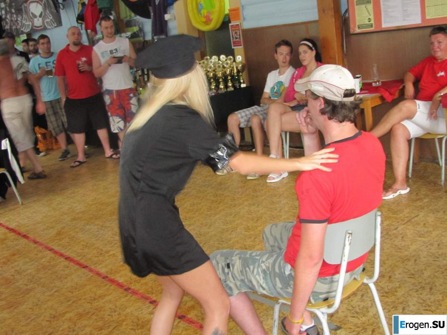 striptease at a corporate party. Photo 3