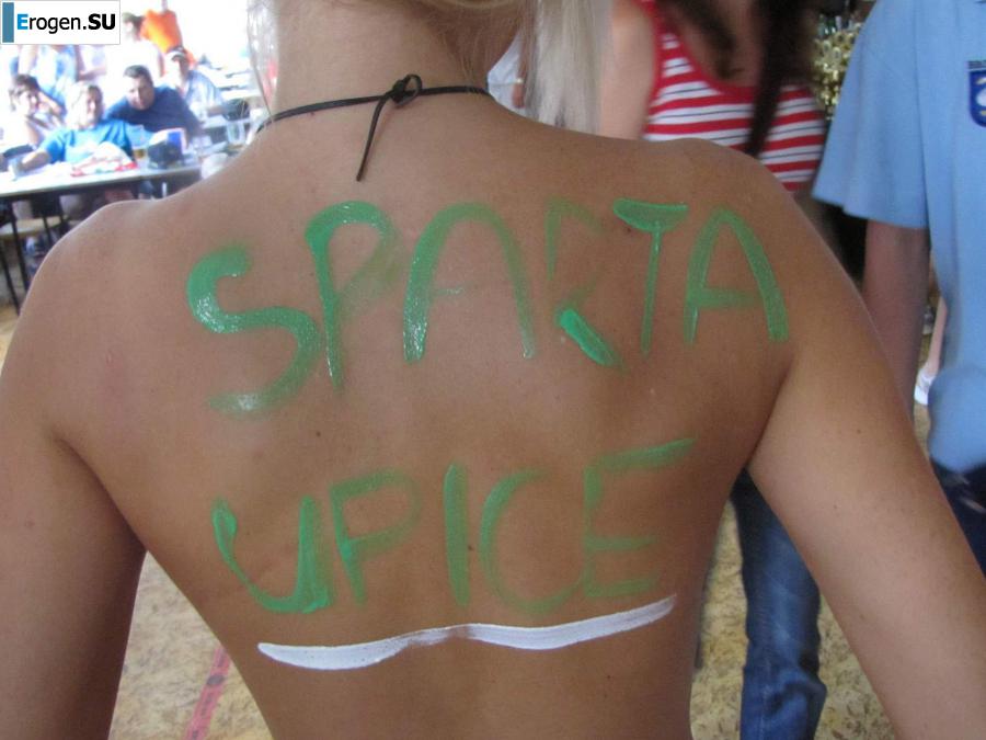 striptease at a corporate party. Photo 34