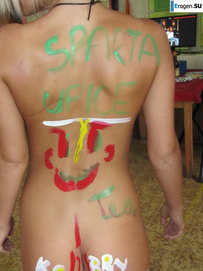 striptease at a corporate party. Photo 39