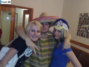 акцент на сиськи. Эскиз 10