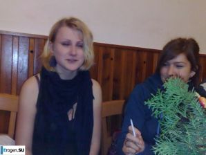 акцент на сиськи. Эскиз 34