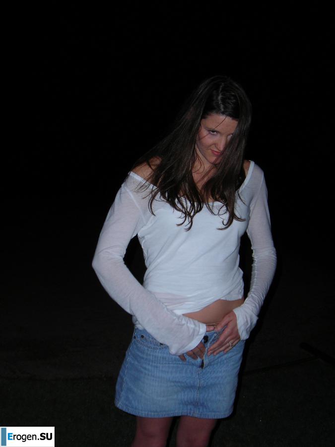 everyday life and relaxation of a brunette with her boyfriend. Photo 21