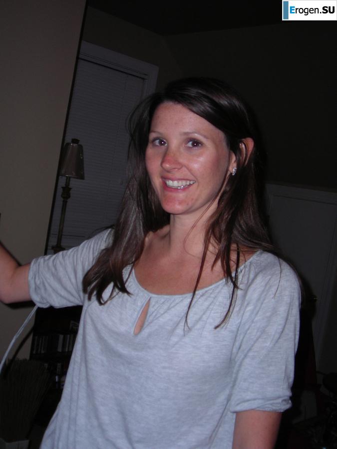 everyday life and relaxation of a brunette with her boyfriend. Photo 37