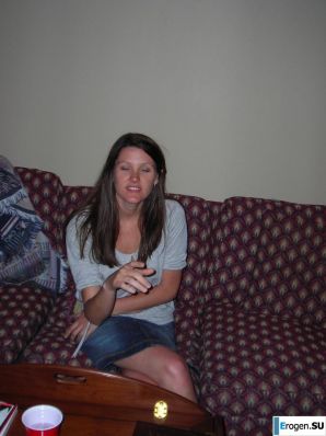 everyday life and relaxation of a brunette with her boyfriend. Thumb 39