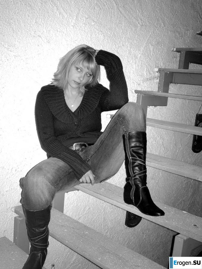 girlfriend took a picture for instagram. Photo 38