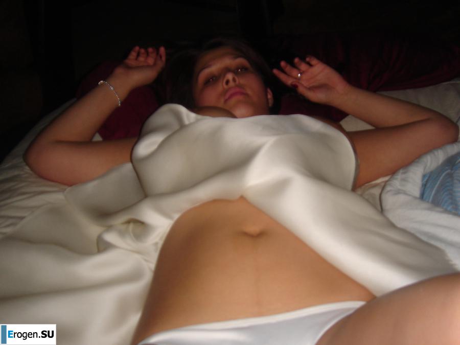 a guy picked up a young lady with buffers. Photo 37