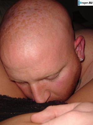 a guy picked up a young lady with buffers. Thumb 17