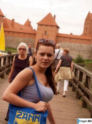 took the DSLR to nature. Thumb 5