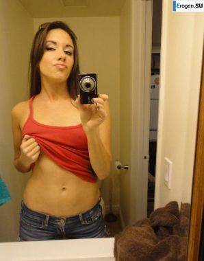 striptease in front of the mirror. Thumb 49