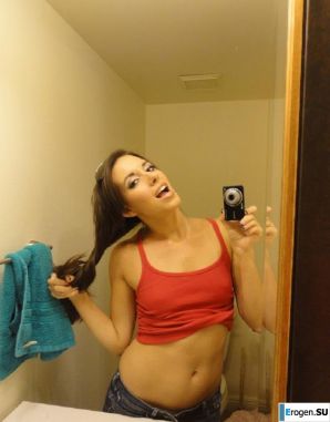 striptease in front of the mirror. Thumb 53