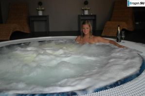 в каком то европейском городке. Эскиз 17