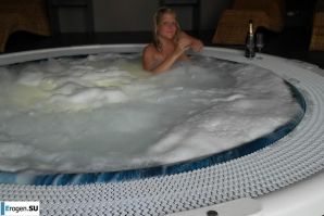 в каком то европейском городке. Эскиз 19