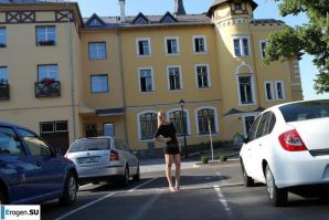 в каком то европейском городке. Эскиз 27