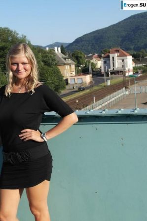 в каком то европейском городке. Эскиз 33