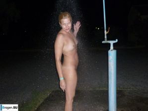 голышом на скалистых берегах. Эскиз 12