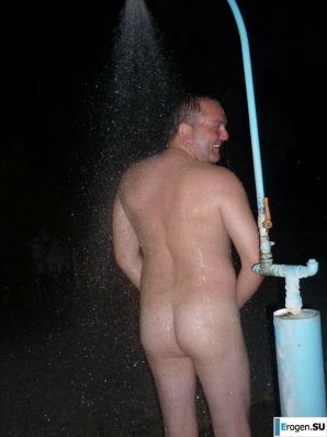 голышом на скалистых берегах. Эскиз 20