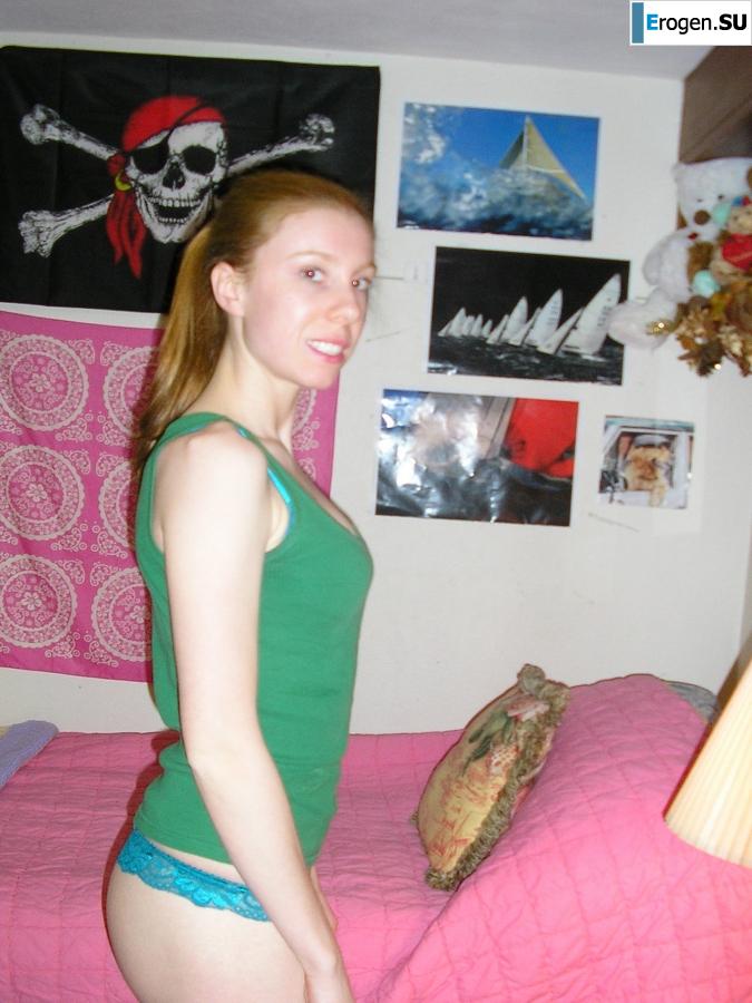 скромняжка разделась перед камерой. Фото 11