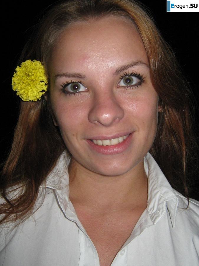 похлопала секси ресницами перед камерой. Фото 5