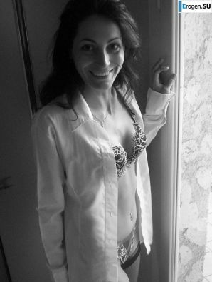 чувственная раздетая француженка. Эскиз 7