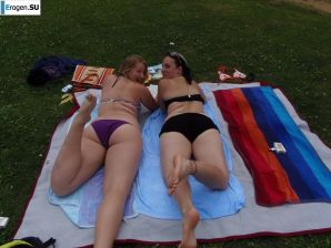 three girlfriends modestly misbehaving. Thumb 30