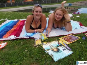 three girlfriends modestly misbehaving. Thumb 31