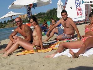 tanned girlfriends on a rocky shore. Part 2. Thumb 7